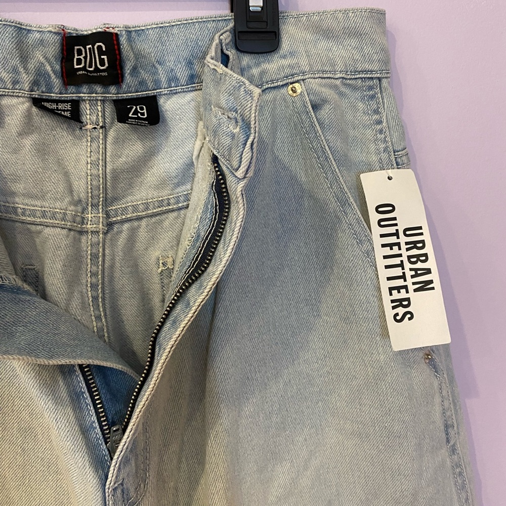 Urban Outfitters High-Rise Extreme Baggy Jeans. Size 29. Brand new never worn!